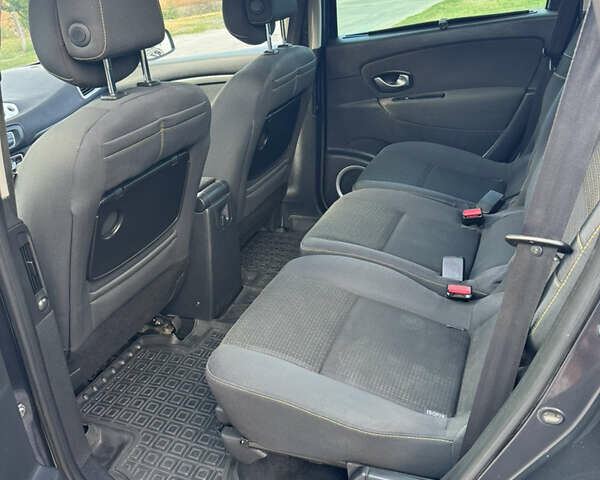 Черный Рено Гранд Сценик, объемом двигателя 1.46 л и пробегом 319 тыс. км за 7000 $, фото 13 на Automoto.ua