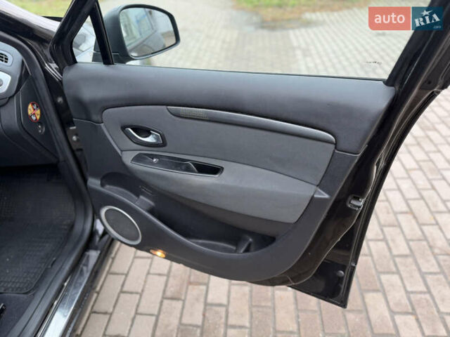 Черный Рено Гранд Сценик, объемом двигателя 1.5 л и пробегом 270 тыс. км за 6250 $, фото 41 на Automoto.ua