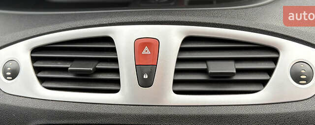 Черный Рено Гранд Сценик, объемом двигателя 1.5 л и пробегом 270 тыс. км за 6250 $, фото 50 на Automoto.ua