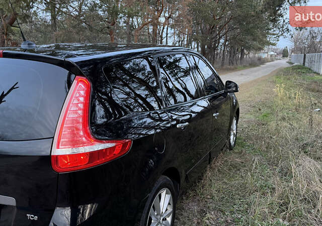 Чорний Рено Гранд Сценік, об'ємом двигуна 1.4 л та пробігом 285 тис. км за 6800 $, фото 4 на Automoto.ua