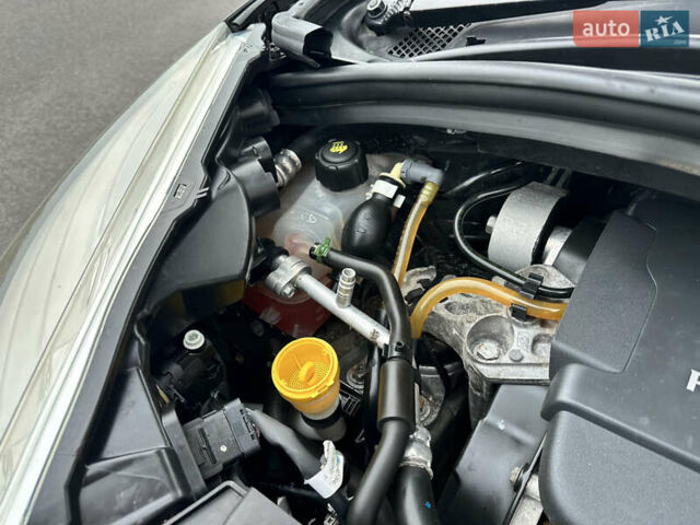 Черный Рено Гранд Сценик, объемом двигателя 1.9 л и пробегом 253 тыс. км за 7999 $, фото 89 на Automoto.ua