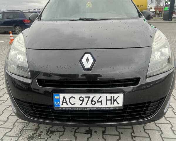 Черный Рено Гранд Сценик, объемом двигателя 1.46 л и пробегом 320 тыс. км за 6000 $, фото 1 на Automoto.ua