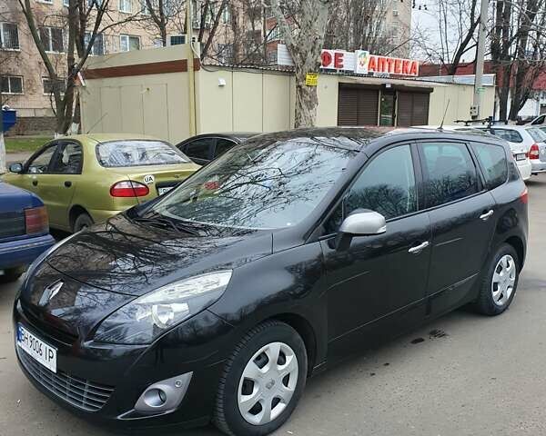 Черный Рено Гранд Сценик, объемом двигателя 1.5 л и пробегом 235 тыс. км за 8500 $, фото 6 на Automoto.ua