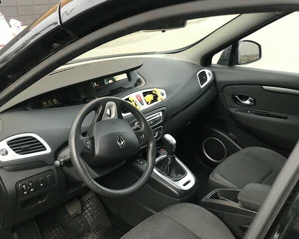 Черный Рено Гранд Сценик, объемом двигателя 1.46 л и пробегом 250 тыс. км за 7350 $, фото 10 на Automoto.ua