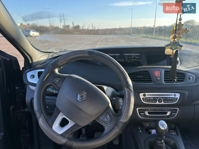 Черный Рено Гранд Сценик, объемом двигателя 1.87 л и пробегом 260 тыс. км за 7200 $, фото 12 на Automoto.ua