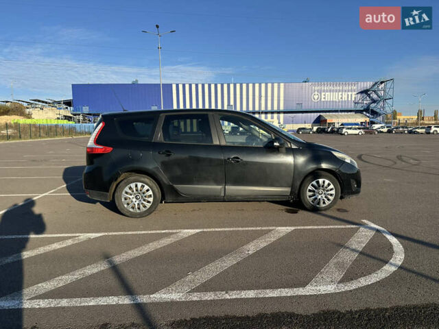 Черный Рено Гранд Сценик, объемом двигателя 1.87 л и пробегом 260 тыс. км за 7200 $, фото 3 на Automoto.ua