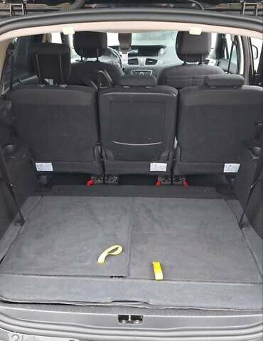 Чорний Рено Гранд Сценік, об'ємом двигуна 1.5 л та пробігом 210 тис. км за 7850 $, фото 7 на Automoto.ua