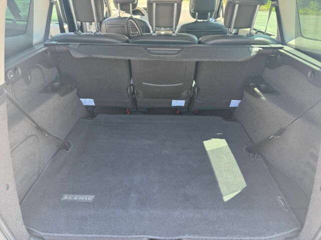 Черный Рено Гранд Сценик, объемом двигателя 2 л и пробегом 158 тыс. км за 9000 $, фото 4 на Automoto.ua