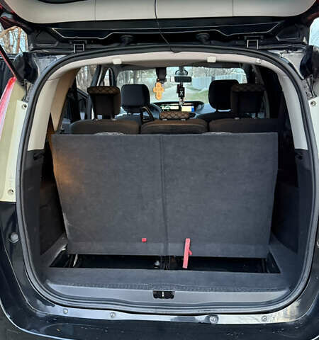 Чорний Рено Гранд Сценік, об'ємом двигуна 1.4 л та пробігом 285 тис. км за 6800 $, фото 11 на Automoto.ua