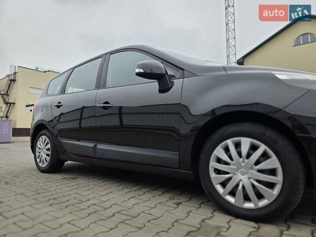 Черный Рено Гранд Сценик, объемом двигателя 1.4 л и пробегом 220 тыс. км за 5999 $, фото 7 на Automoto.ua