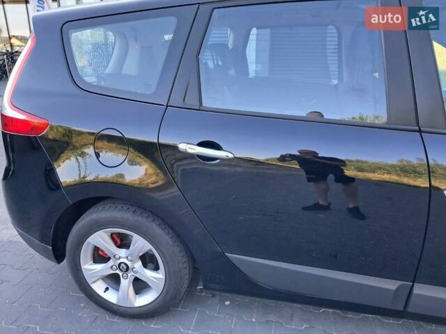 Черный Рено Гранд Сценик, объемом двигателя 1.87 л и пробегом 308 тыс. км за 7000 $, фото 3 на Automoto.ua