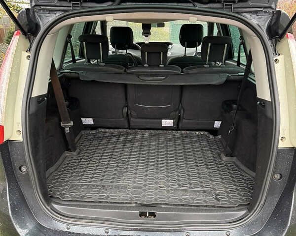 Черный Рено Гранд Сценик, объемом двигателя 1.46 л и пробегом 318 тыс. км за 6550 $, фото 12 на Automoto.ua