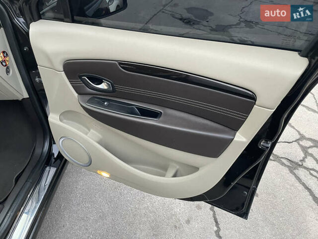 Черный Рено Гранд Сценик, объемом двигателя 1.4 л и пробегом 208 тыс. км за 6000 $, фото 9 на Automoto.ua