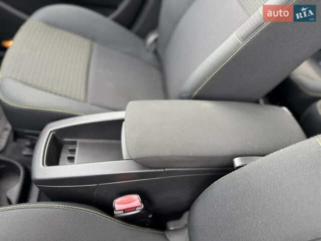 Черный Рено Гранд Сценик, объемом двигателя 1.5 л и пробегом 270 тыс. км за 6250 $, фото 24 на Automoto.ua