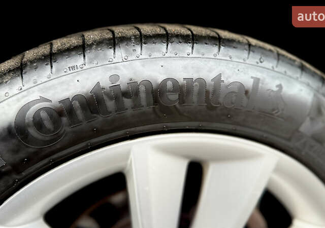 Черный Рено Гранд Сценик, объемом двигателя 1.4 л и пробегом 218 тыс. км за 7200 $, фото 13 на Automoto.ua