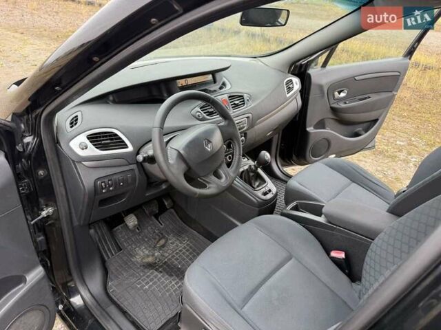 Черный Рено Гранд Сценик, объемом двигателя 1.5 л и пробегом 279 тыс. км за 6250 $, фото 11 на Automoto.ua