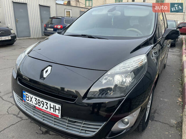 Черный Рено Гранд Сценик, объемом двигателя 1.4 л и пробегом 208 тыс. км за 6000 $, фото 2 на Automoto.ua
