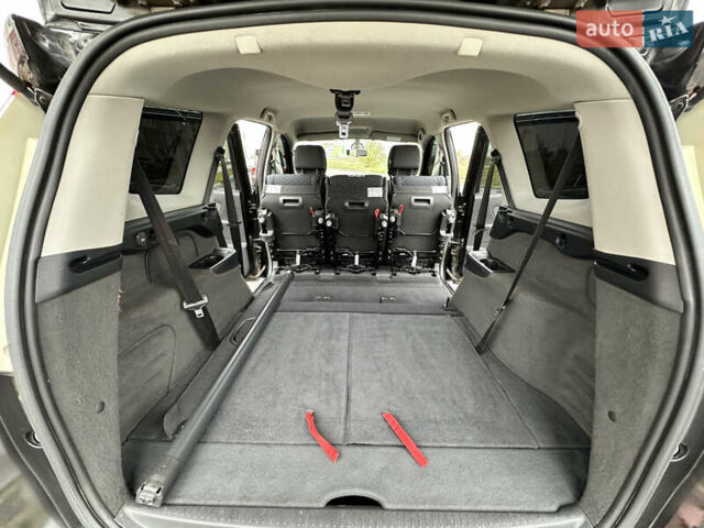 Черный Рено Гранд Сценик, объемом двигателя 1.9 л и пробегом 253 тыс. км за 7999 $, фото 36 на Automoto.ua