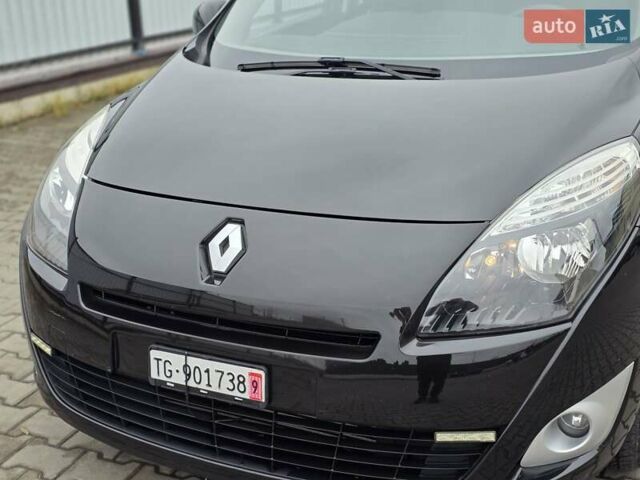 Черный Рено Гранд Сценик, объемом двигателя 1.4 л и пробегом 220 тыс. км за 5999 $, фото 19 на Automoto.ua
