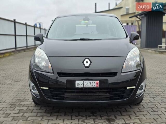 Черный Рено Гранд Сценик, объемом двигателя 1.4 л и пробегом 220 тыс. км за 5999 $, фото 18 на Automoto.ua
