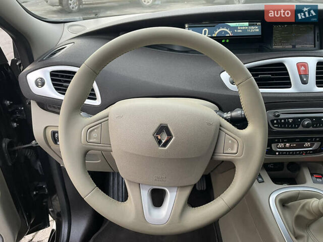 Черный Рено Гранд Сценик, объемом двигателя 1.4 л и пробегом 208 тыс. км за 6000 $, фото 21 на Automoto.ua
