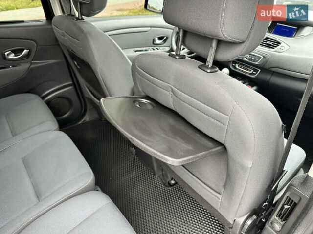 Черный Рено Гранд Сценик, объемом двигателя 1.9 л и пробегом 253 тыс. км за 7999 $, фото 43 на Automoto.ua