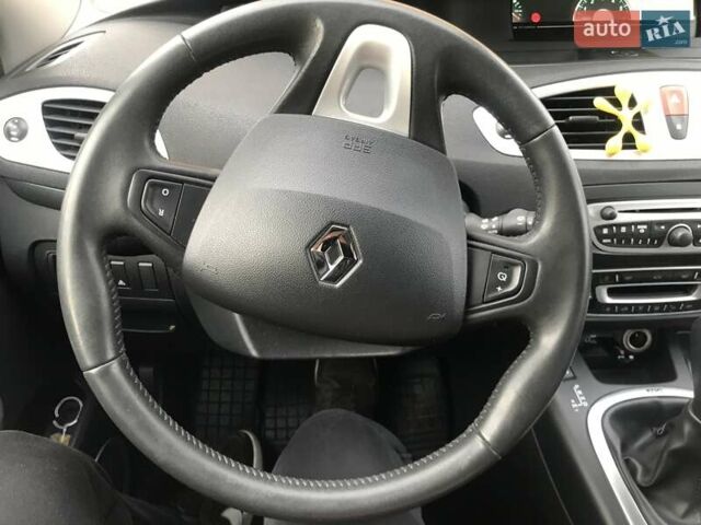 Черный Рено Гранд Сценик, объемом двигателя 1.46 л и пробегом 250 тыс. км за 7350 $, фото 7 на Automoto.ua