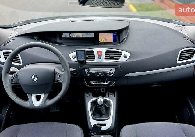 Черный Рено Гранд Сценик, объемом двигателя 1.4 л и пробегом 218 тыс. км за 7200 $, фото 8 на Automoto.ua
