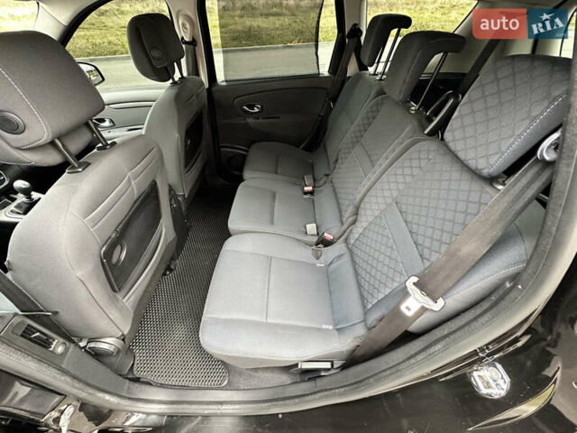 Черный Рено Гранд Сценик, объемом двигателя 1.9 л и пробегом 253 тыс. км за 7999 $, фото 49 на Automoto.ua