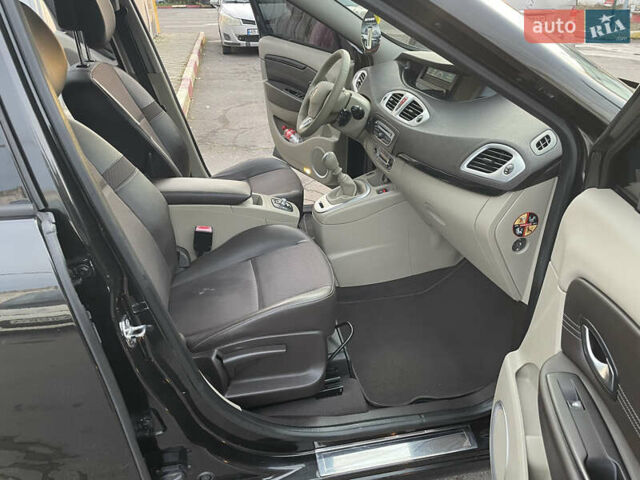 Черный Рено Гранд Сценик, объемом двигателя 1.4 л и пробегом 208 тыс. км за 6000 $, фото 7 на Automoto.ua