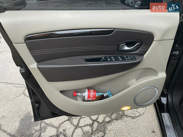 Черный Рено Гранд Сценик, объемом двигателя 1.4 л и пробегом 208 тыс. км за 6000 $, фото 25 на Automoto.ua