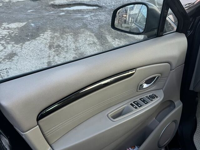 Чорний Рено Гранд Сценік, об'ємом двигуна 1.9 л та пробігом 250 тис. км за 6600 $, фото 12 на Automoto.ua