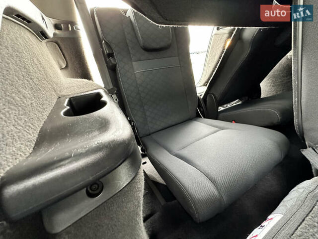 Черный Рено Гранд Сценик, объемом двигателя 1.9 л и пробегом 253 тыс. км за 7999 $, фото 33 на Automoto.ua