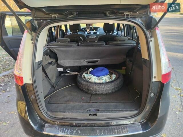 Черный Рено Гранд Сценик, объемом двигателя 1.4 л и пробегом 280 тыс. км за 6500 $, фото 10 на Automoto.ua