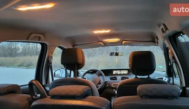 Черный Рено Гранд Сценик, объемом двигателя 1.6 л и пробегом 200 тыс. км за 8350 $, фото 31 на Automoto.ua