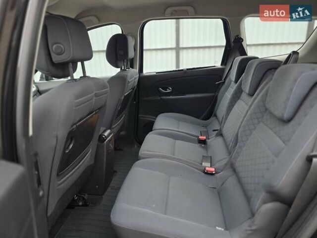 Черный Рено Гранд Сценик, объемом двигателя 1.4 л и пробегом 220 тыс. км за 5999 $, фото 32 на Automoto.ua