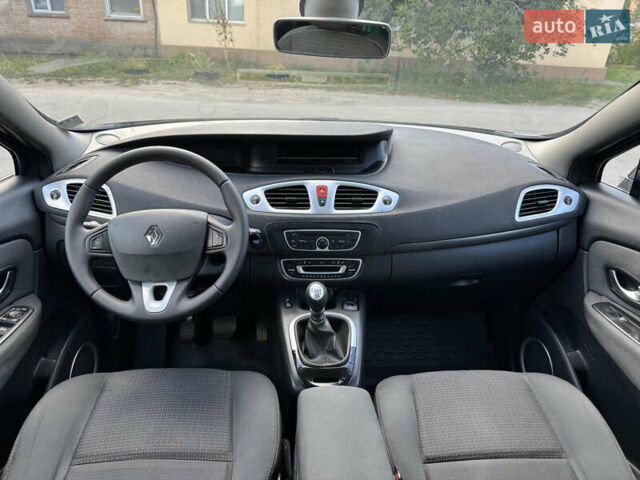 Черный Рено Гранд Сценик, объемом двигателя 1.46 л и пробегом 319 тыс. км за 7000 $, фото 10 на Automoto.ua