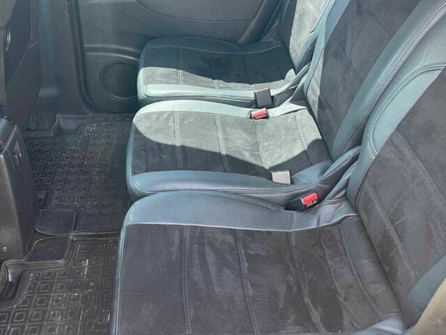 Черный Рено Гранд Сценик, объемом двигателя 1.9 л и пробегом 234 тыс. км за 7850 $, фото 11 на Automoto.ua