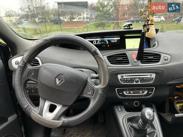 Черный Рено Гранд Сценик, объемом двигателя 1.9 л и пробегом 257 тыс. км за 6800 $, фото 10 на Automoto.ua