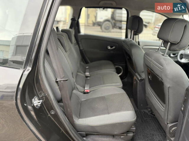 Черный Рено Гранд Сценик, объемом двигателя 1.5 л и пробегом 270 тыс. км за 6250 $, фото 37 на Automoto.ua