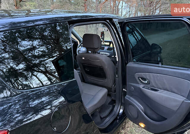 Чорний Рено Гранд Сценік, об'ємом двигуна 1.4 л та пробігом 285 тис. км за 6800 $, фото 16 на Automoto.ua