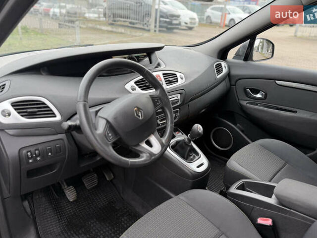 Черный Рено Гранд Сценик, объемом двигателя 1.5 л и пробегом 270 тыс. км за 6250 $, фото 20 на Automoto.ua