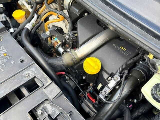 Черный Рено Гранд Сценик, объемом двигателя 1.5 л и пробегом 318 тыс. км за 7100 $, фото 8 на Automoto.ua