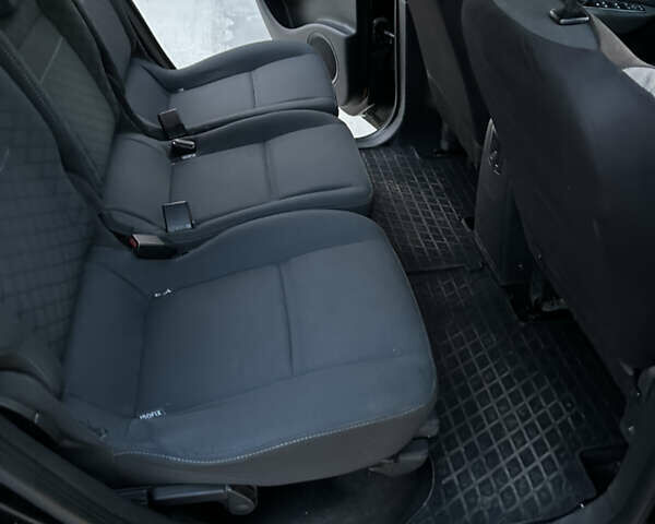 Черный Рено Гранд Сценик, объемом двигателя 1.9 л и пробегом 257 тыс. км за 6800 $, фото 6 на Automoto.ua