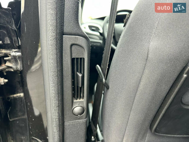 Черный Рено Гранд Сценик, объемом двигателя 1.9 л и пробегом 253 тыс. км за 7999 $, фото 50 на Automoto.ua