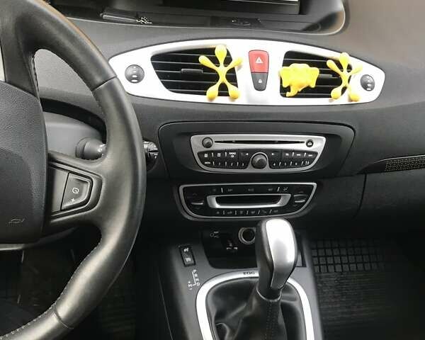 Черный Рено Гранд Сценик, объемом двигателя 1.46 л и пробегом 250 тыс. км за 7350 $, фото 8 на Automoto.ua