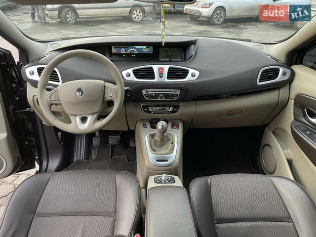 Черный Рено Гранд Сценик, объемом двигателя 1.4 л и пробегом 208 тыс. км за 6000 $, фото 15 на Automoto.ua