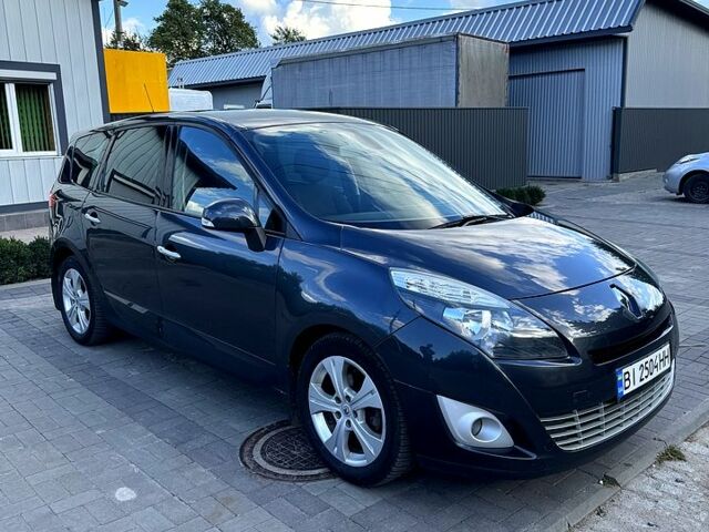 Черный Рено Гранд Сценик, объемом двигателя 1.5 л и пробегом 318 тыс. км за 7100 $, фото 4 на Automoto.ua