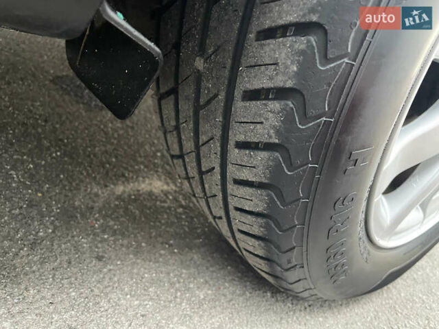 Черный Рено Гранд Сценик, объемом двигателя 1.4 л и пробегом 208 тыс. км за 6000 $, фото 3 на Automoto.ua