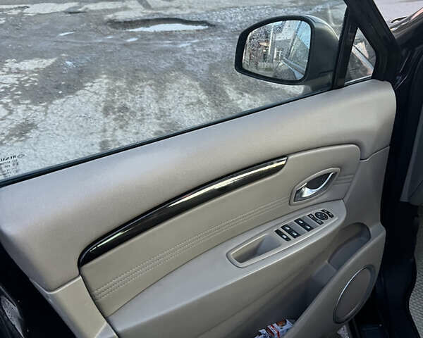 Чорний Рено Гранд Сценік, об'ємом двигуна 1.9 л та пробігом 250 тис. км за 6600 $, фото 12 на Automoto.ua